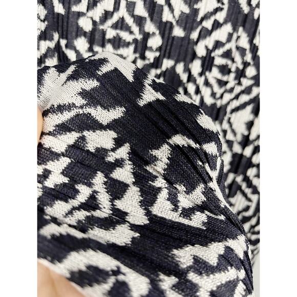 Hugo Boss Feyre's Geo Pattern Ribbed Sheath Dress in Midnight Fantasy - Picture 11 of 16